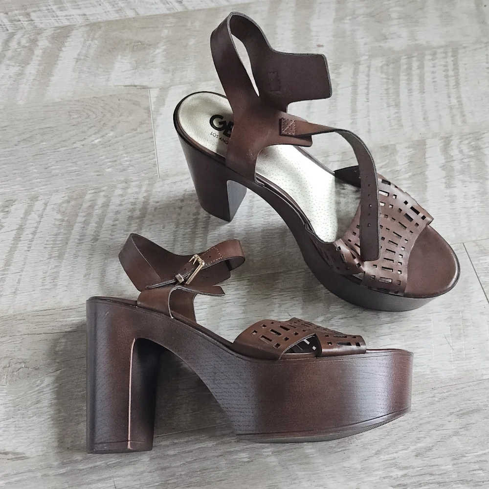 GBG Los Angeles Jelty Faux Leather Platform Heel Sandals - Picture 1 of 13